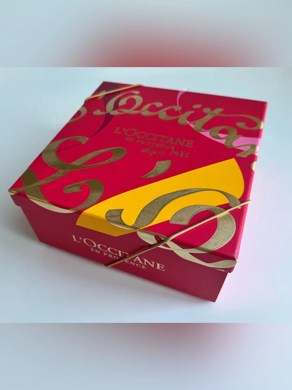 NEW L'Occitane en Provence Empty Gift Box w/Tissue & Gold Elastic Band
